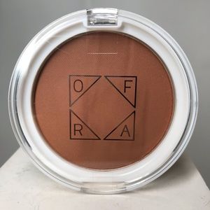 Ofra bronzer
